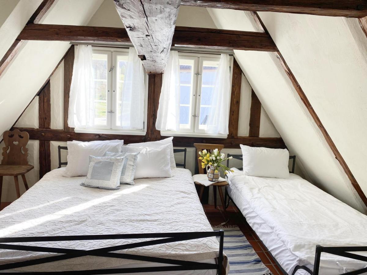 Dom Tkacza Appartement Pieszyce Buitenkant foto