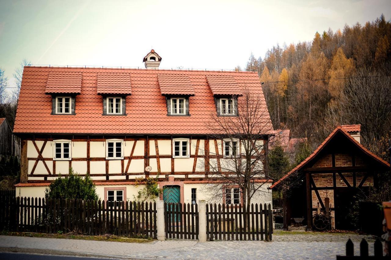 Dom Tkacza Appartement Pieszyce Buitenkant foto