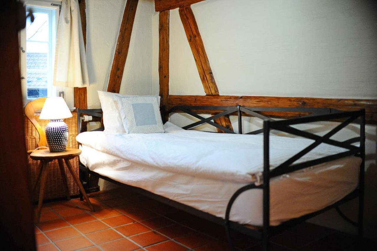 Dom Tkacza Appartement Pieszyce Buitenkant foto